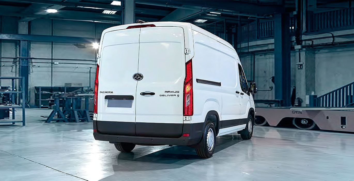 MAXUS eDeliver 9 L3H2 exterior trasera | Crazy Renting