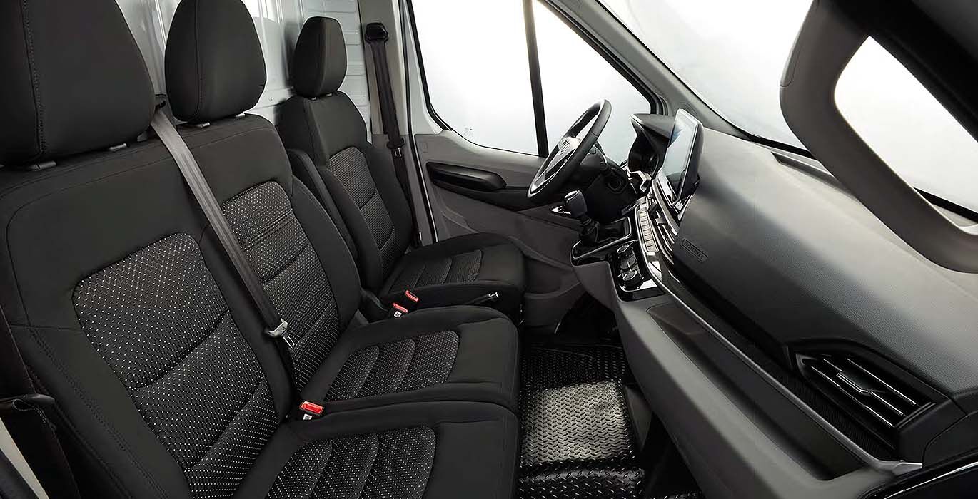MAXUS eDeliver 9 L3H2 interior perfil | Crazy Renting