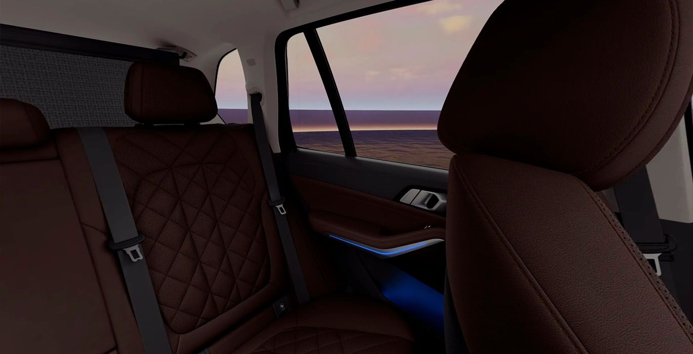 BMW X5 xDrive30d xLine 6 BMW X5 xDrive30d interior trasera | Crazy Renting