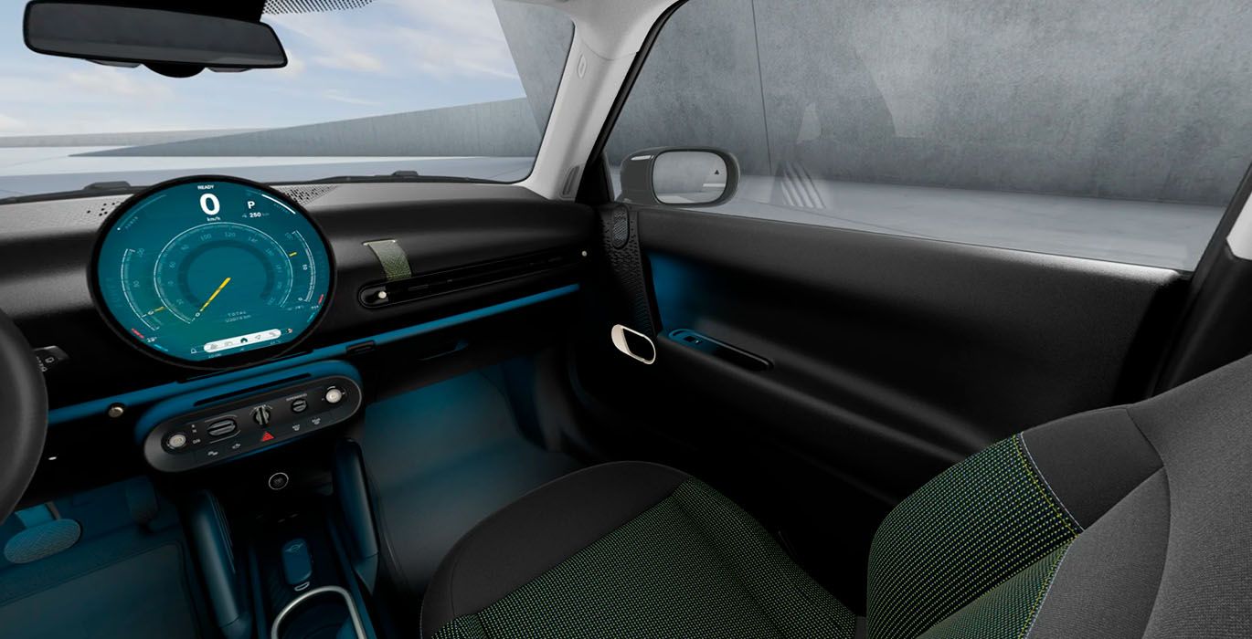 MINI Cooper E Essential 5 MINI Cooper E Essential interior delantera 2 | Crazy Renting