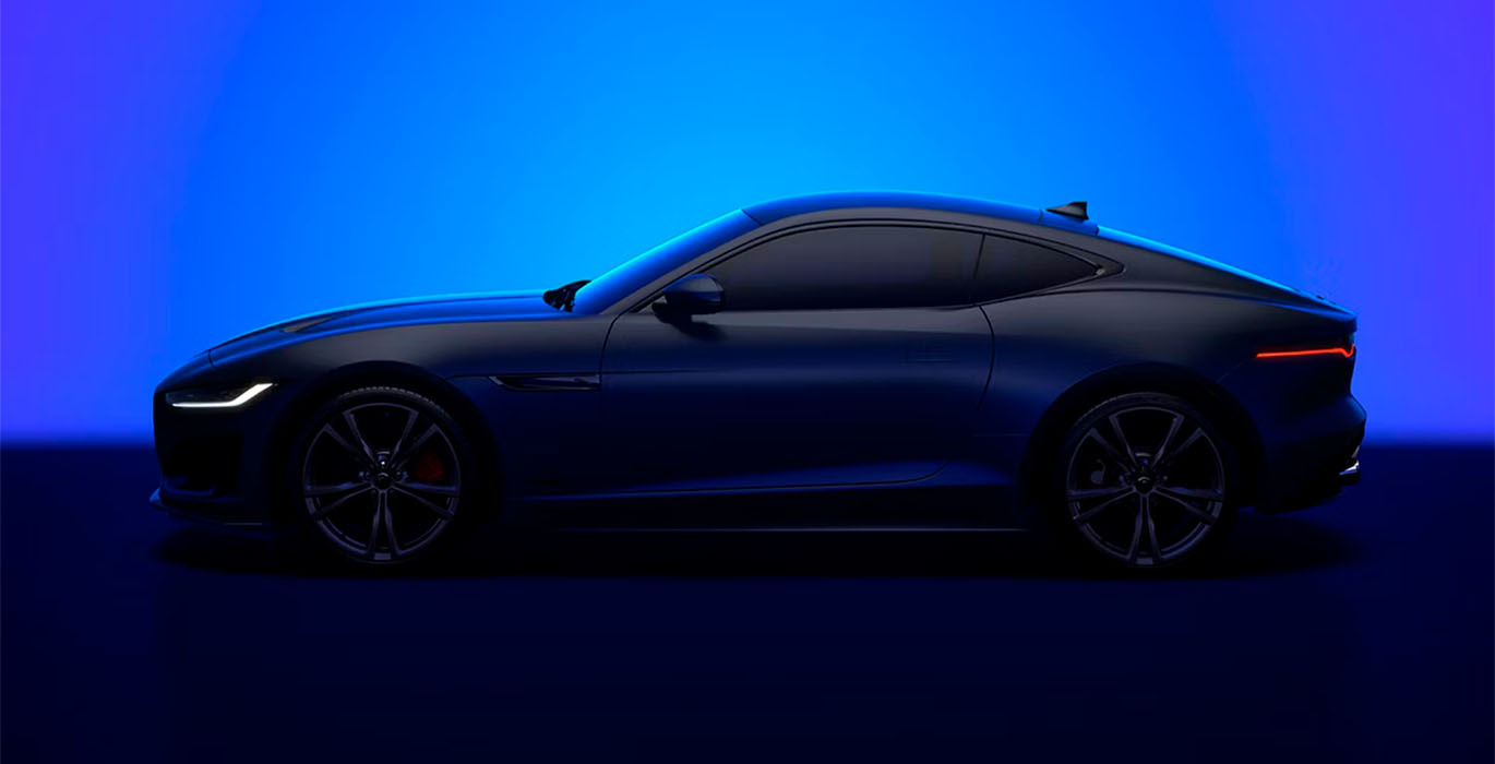 Jaguar F-Type 2.0 I4 RWD R-Dynamic 4 Jaguar F Type 2.0 I4 RWD R Dynamic lateral | Crazy Renting