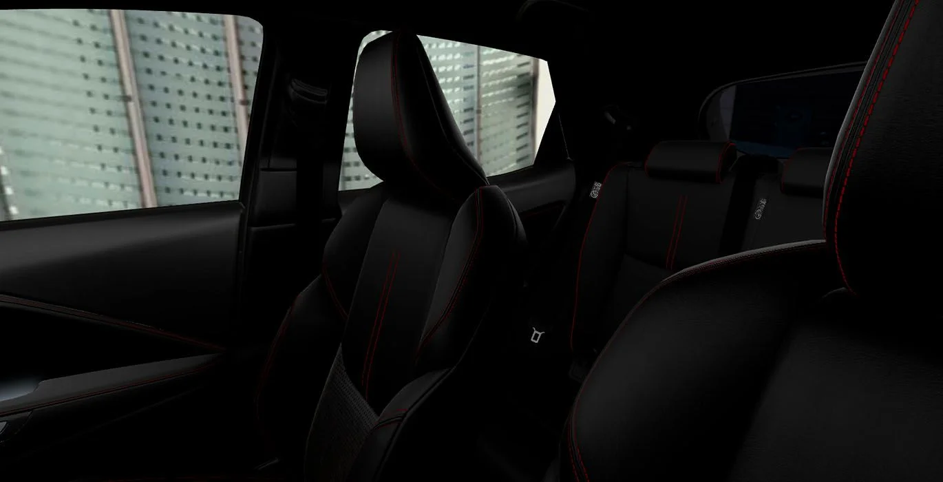 Lexus LBX 1.5 HEV Elegant 6 Lexus LBX 1.5 HEV Elegant interior trasera | Crazy Renting
