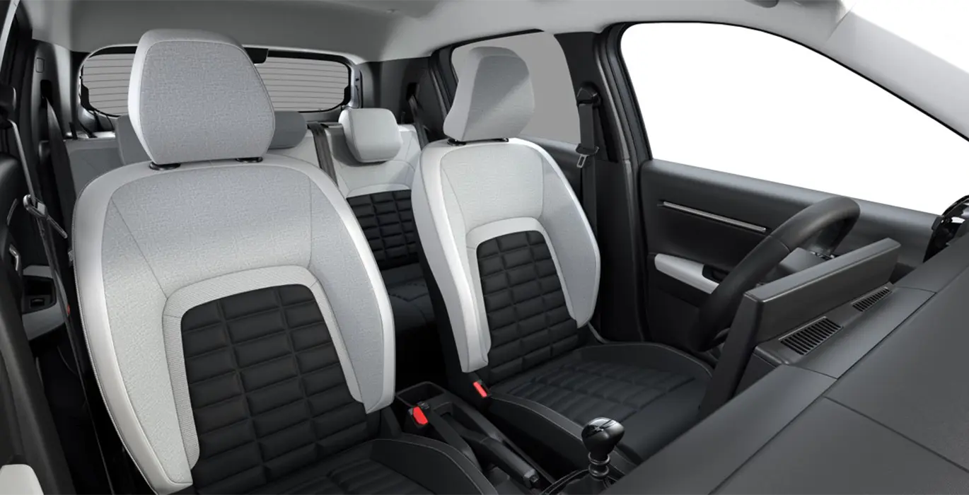 Citroen C3 Turbo 100 Max 6 Citroen C3 Turbo 100 Max interior trasera | Crazy Renting
