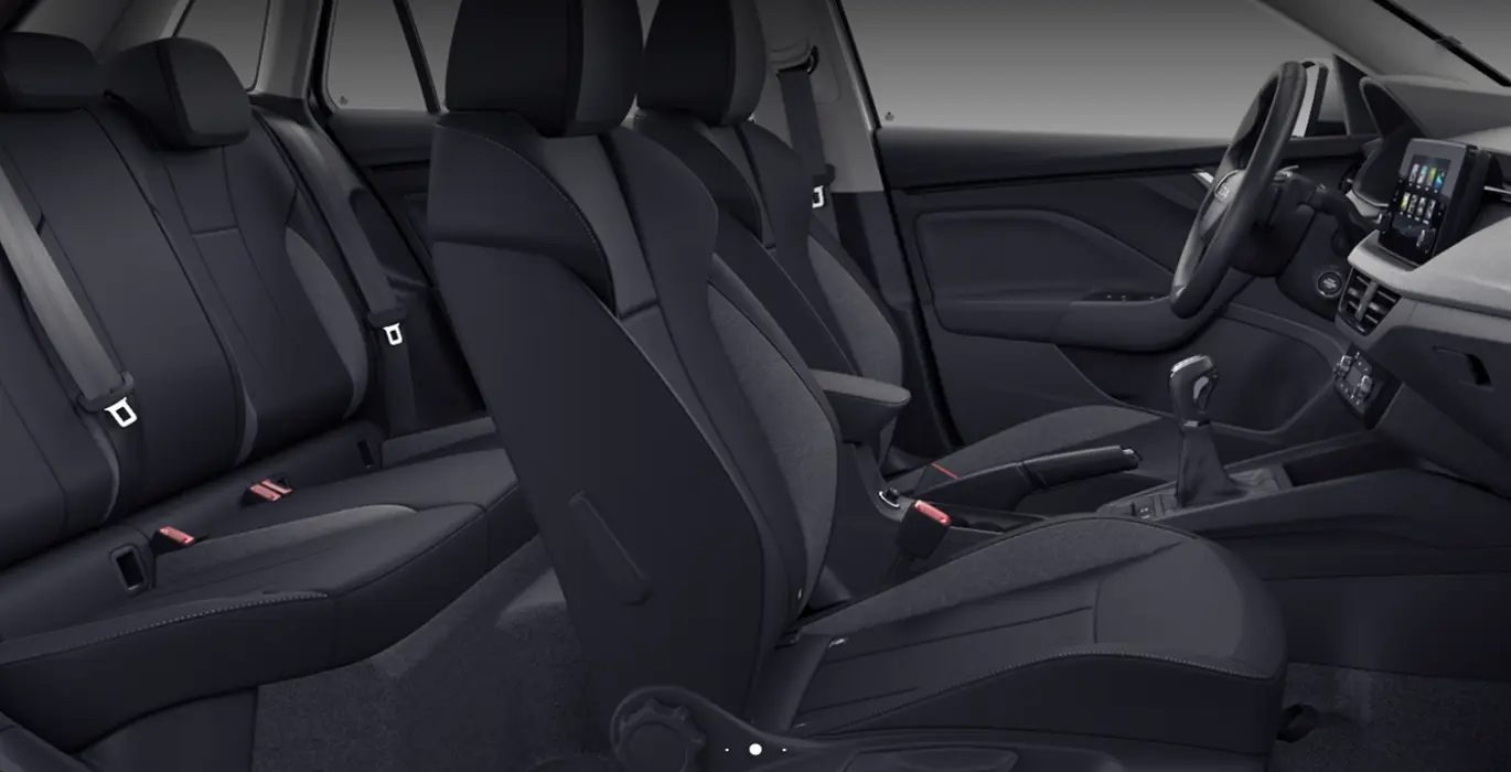 Skoda Kamiq 1.5 TSI 110kW (150CV) DSG Selection 6 SKODA Kamiq 1.5 TSI DSG Selection interior trasera | Crazy Renting