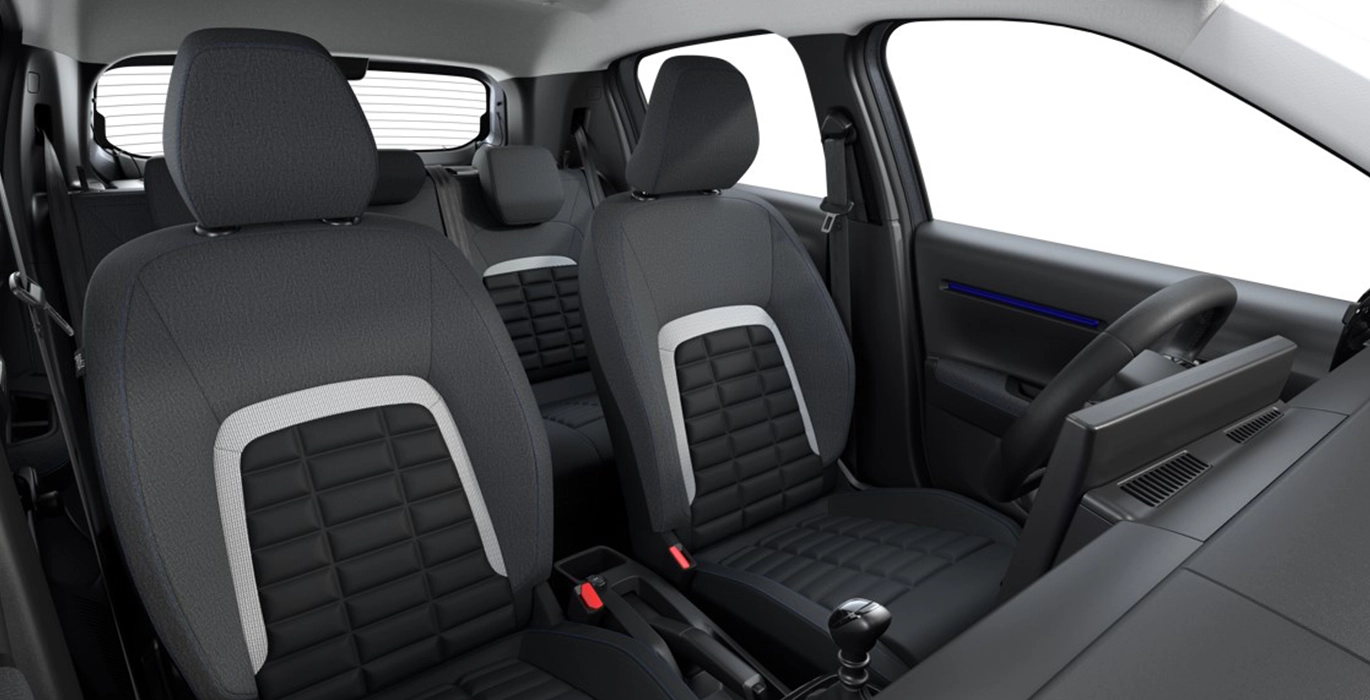 CITROEN C3 TURBO 100 BUSINESS MANUAL interior trasera | Crazy Renting