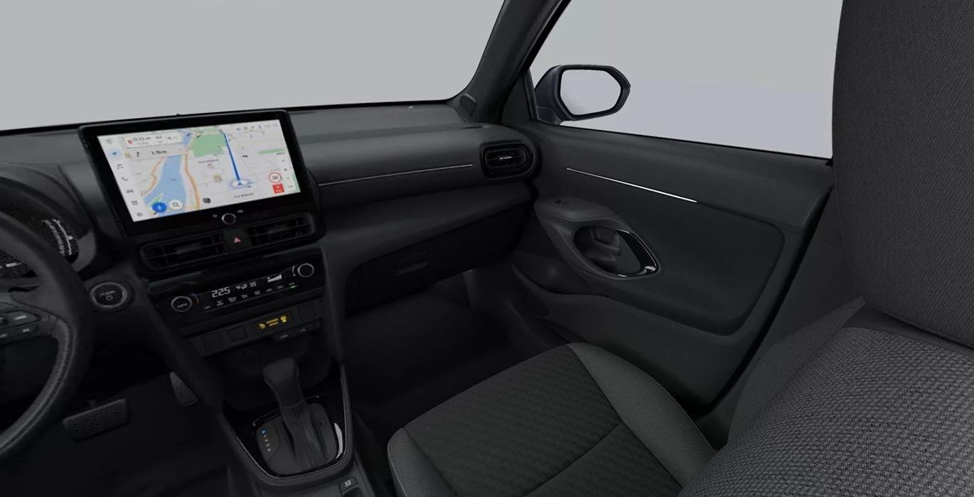 TOYOTA Yaris Cross 130H e-CVT 5P Active 5 TOYOTA Yaris Cross 130H e CVT 5P ACTIVE PLUS interior delantera II | Crazy Renting