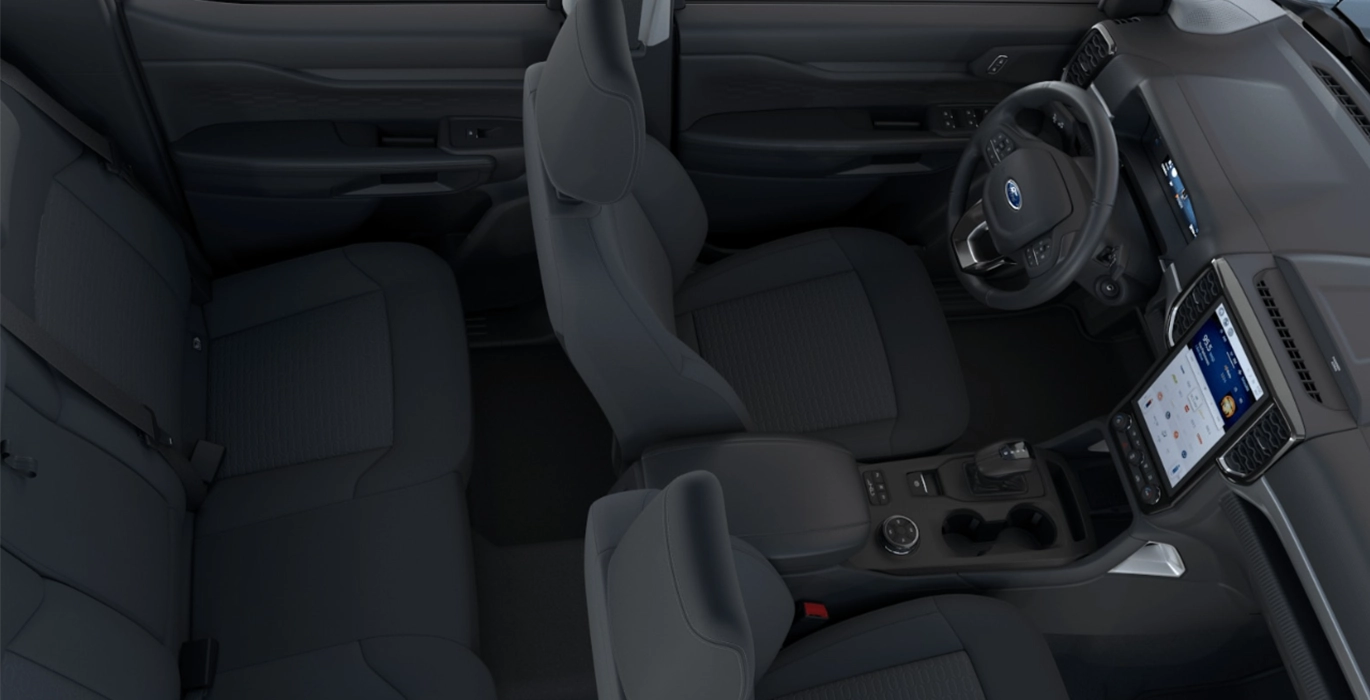 FORD Ranger XLT Doble Cabina 2.3 TVCT PHEV 280CV Automática II 6 FORD Ranger XLT Doble Cabina 2.3 TVCT PHEV 280CV Automatica interior trasera | Crazy Renting