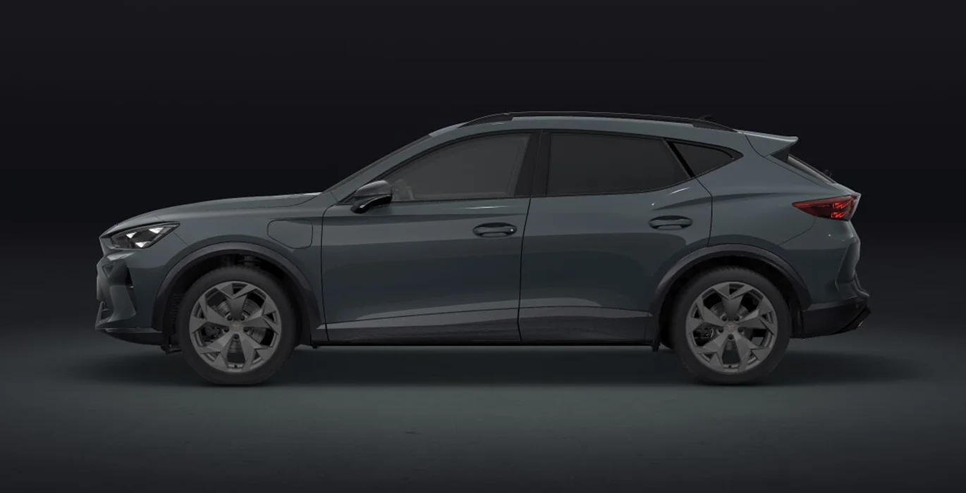 Cupra Formentor 1.5 PHEV 204cv 3 Cupra Formentor 1.5 PHEV 204cv lateral | Crazy Renting