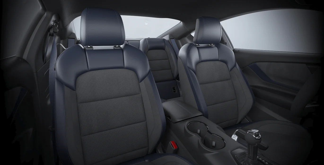 Ford Mustang 5.0 Ti-VCT V8 Mustang Dark House AT 6 Ford Mustang 5.0 Ti VCT V8 Mustang Dark House AT interior trasera | Crazy Renting