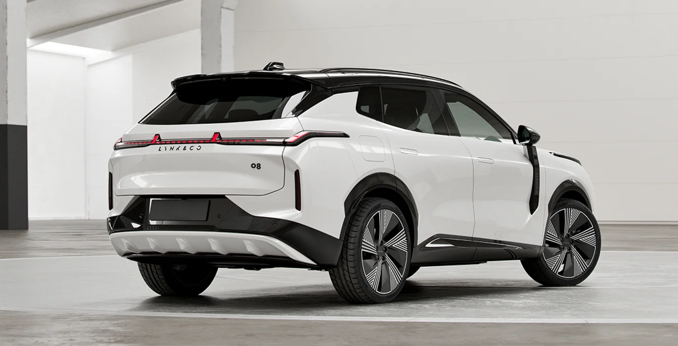 Lynk Co 08 1.5 PHEV More trasera | Crazy Renting