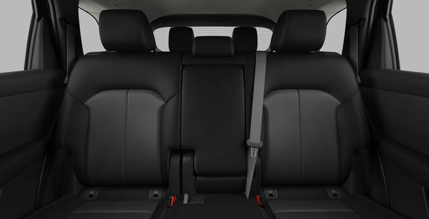 MAZDA CX-80 e-Skyactiv D MHEV Exclusive-Line Plus 6 MAZDA CX 80 e Skyactiv D MHEV Exclusive Line Plus interior trasera | Crazy Renting