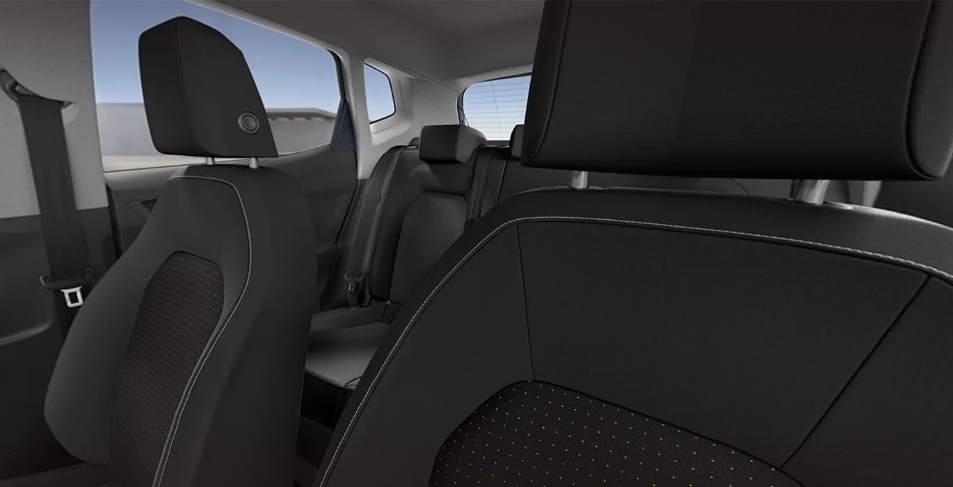 Seat Arona 1.0 TSI Style Special Edition interior trasera | Crazy Renting