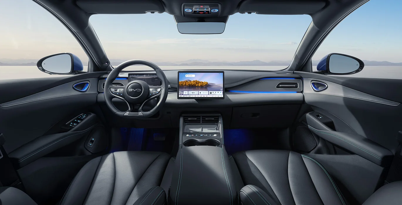 BYD Seal 6 DM-I Comfort 4 BYD Seal 6 DM I Boost interior delantera | Crazy Renting