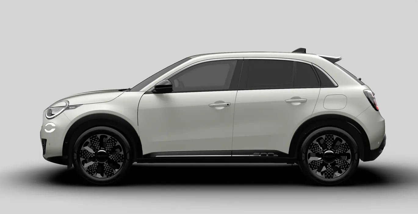 Fiat 600 MHEV LA PRIMA 1.2 145CV DDCT (AUTOMÁTICO) 3 Fiat 600 MHEV LA PRIMA 1.2 145CV DDCT AUTOMATICO lateral | Crazy Renting