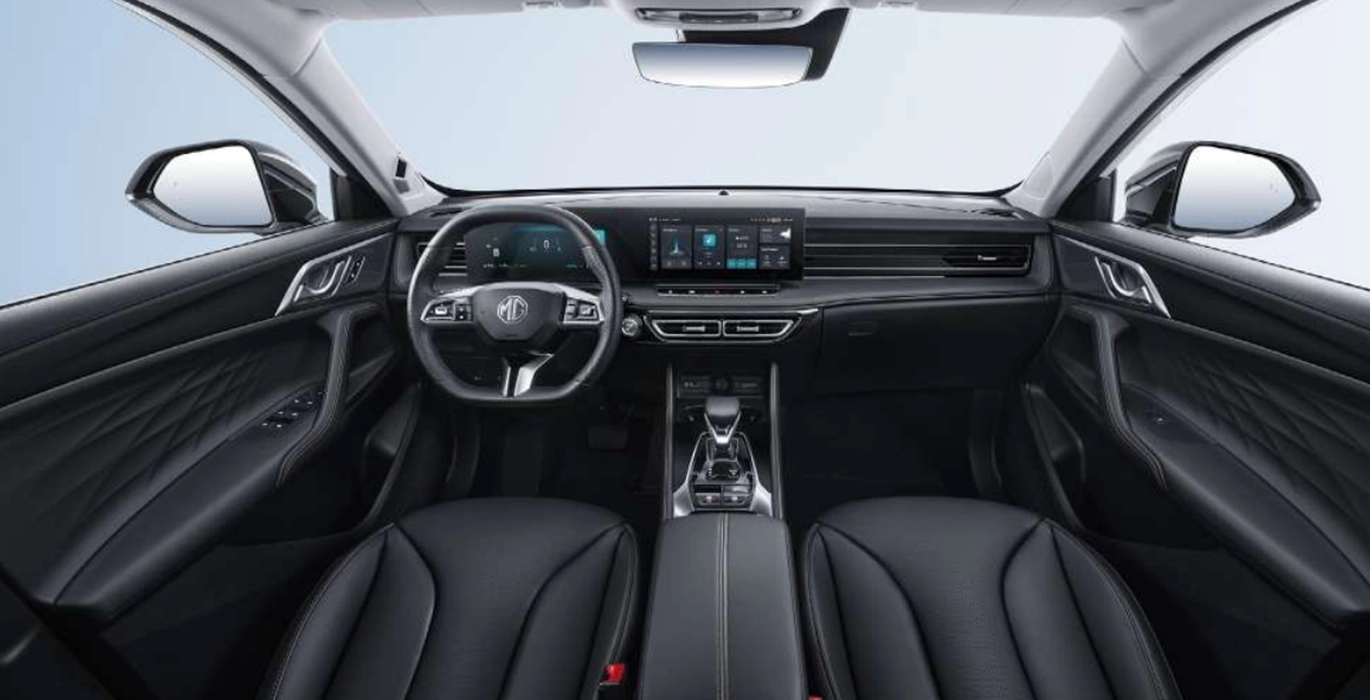 MG (E)HS 1.5T PHEV Luxury 4 MG EHS 1.5T PHEV Luxury interior delantera | Crazy Renting
