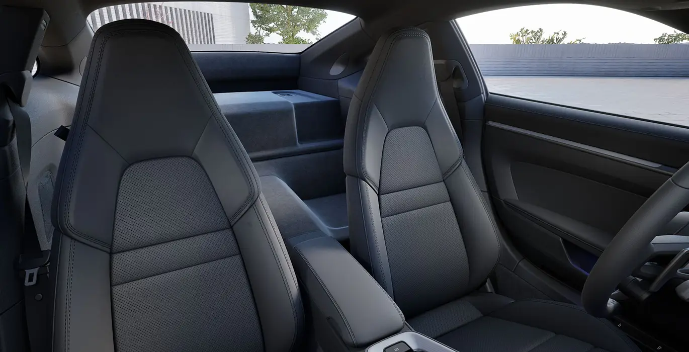 Porsche 911 Carrera 5 Porsche 911 Carrera interior delantera II | Crazy Renting