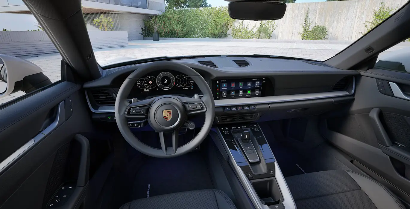 Porsche 911 Carrera 4 Porsche 911 Carrera interior delantera | Crazy Renting