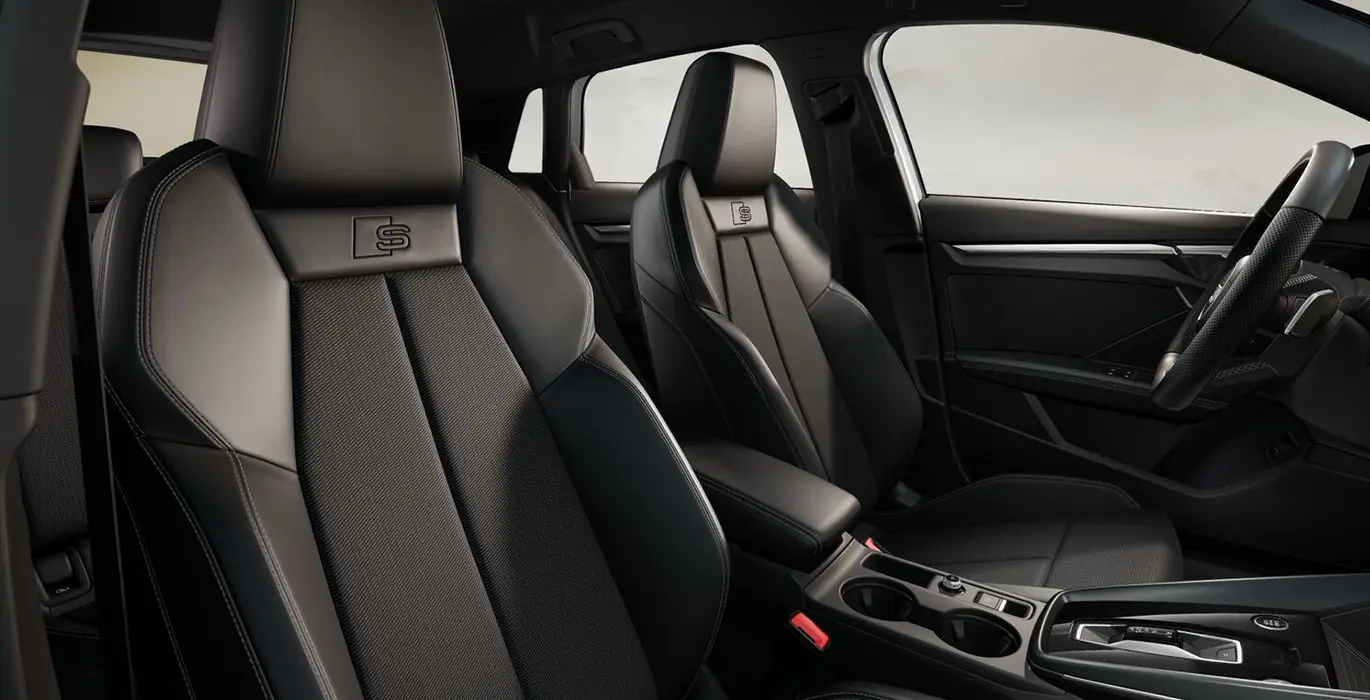 AUDI A3 Sportback S Line TFSIe 150kW S Tronic 5 AUDI A3 Sportback S Line TFSIe 150kW S Tronic interior delantera II | Crazy Renting