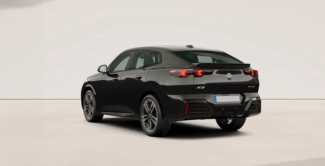 BMW X2 sDrive20d 2 BMW X2 sDrive20d negra trasera | Crazy Renting