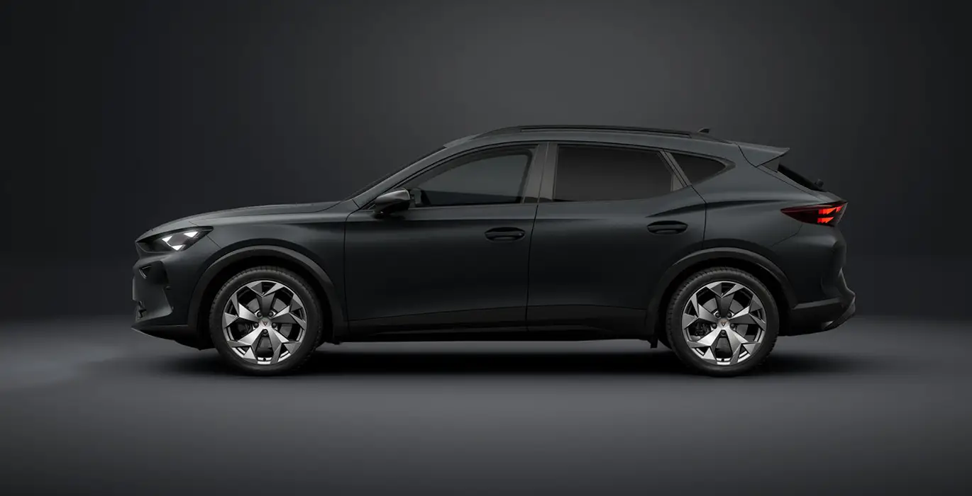 CUPRA Formentor 1.5 eTSI DSG 3 CUPRA Formentor 1.5 eTSI DSG gris lateral | Crazy Renting