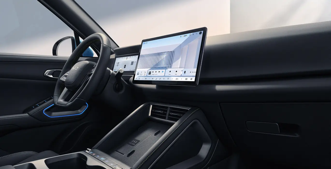 BYD ATTO 2 DM-i Boost 5 BYD ATTO 2 DM i Boost interior delantera II | Crazy Renting