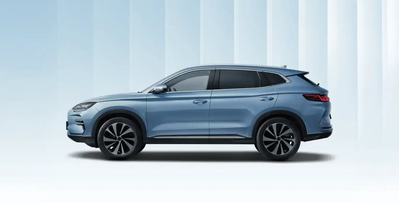 BYD Seal U DM-I Comfort 2 BYD Seal U DM I Design II lateral | Crazy Renting