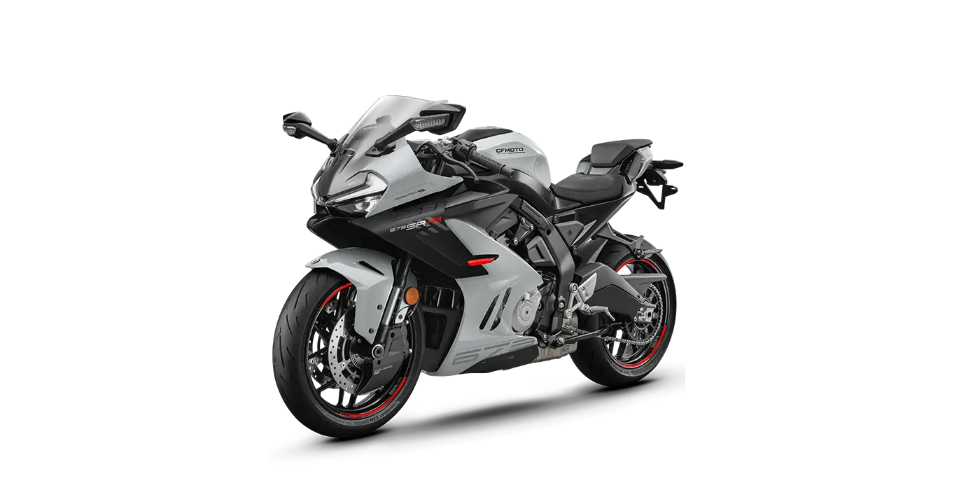 CF MOTO 675 SR R 1 CF MOTO 675 SR R sin fondo principal | Crazy Renting