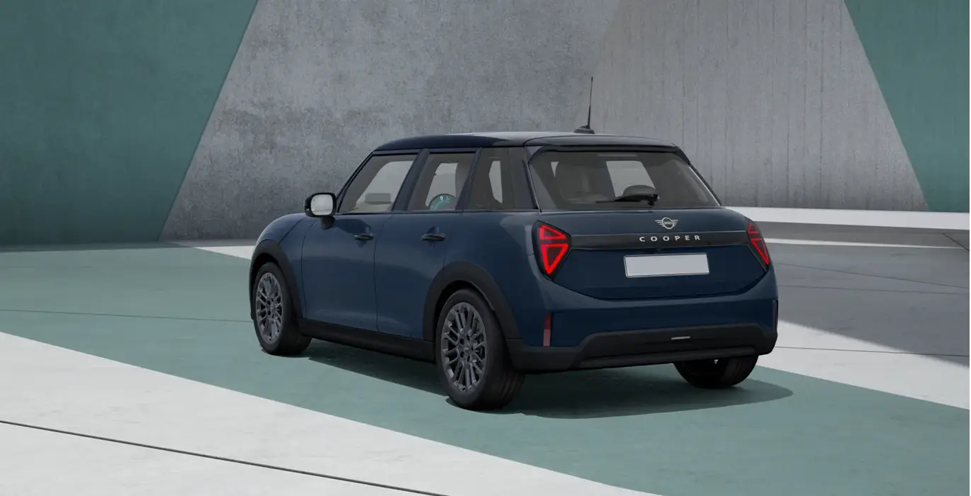 MINI Cooper 5 Puertas C Favoured 115kW 2 MINI Cooper 5 Puertas C Favoured 115kW azul trasera | Crazy Renting