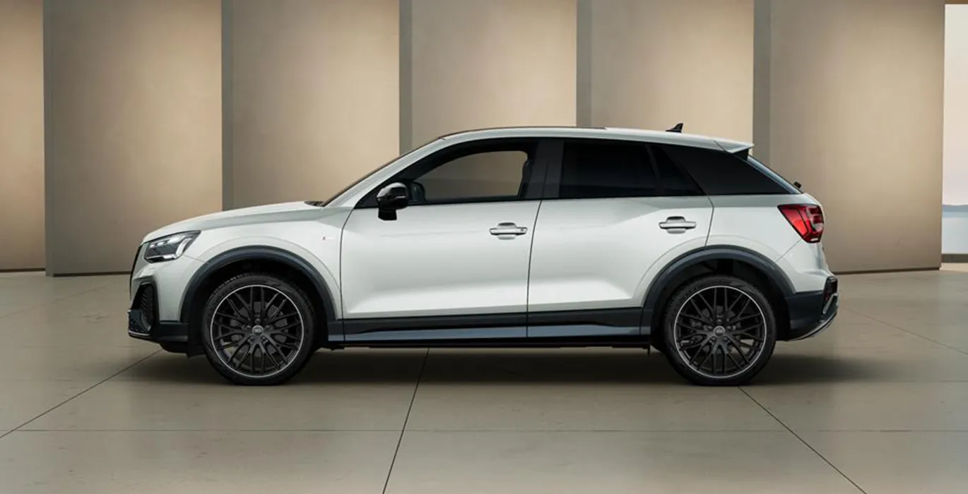 AUDI Q2 Adrenalin Black ED 35 TDI 110kW S Tronic 3 AUDI Q2 Adrenalin Black ED 35 TDI 110kW S Tronic lateral | Crazy Renting