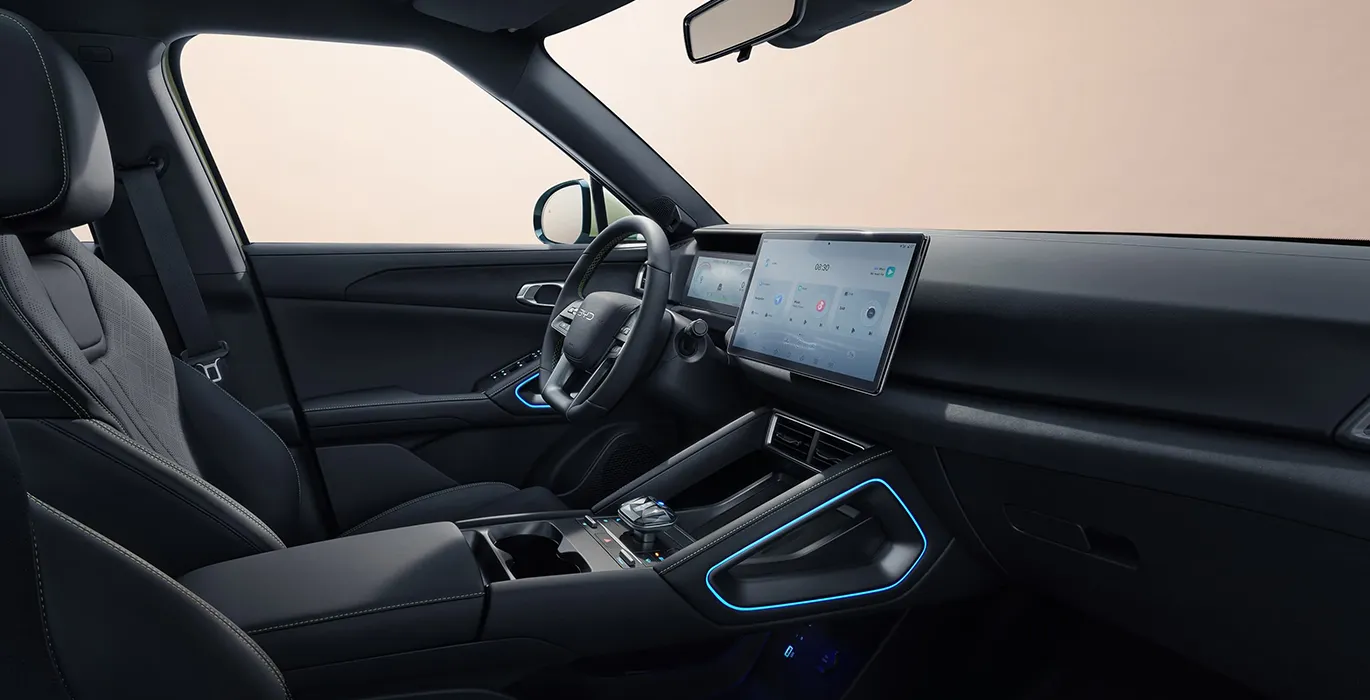 BYD ATTO 2 Comfort 5 BYD ATTO 2 Comfort interior delantera II | Crazy Renting