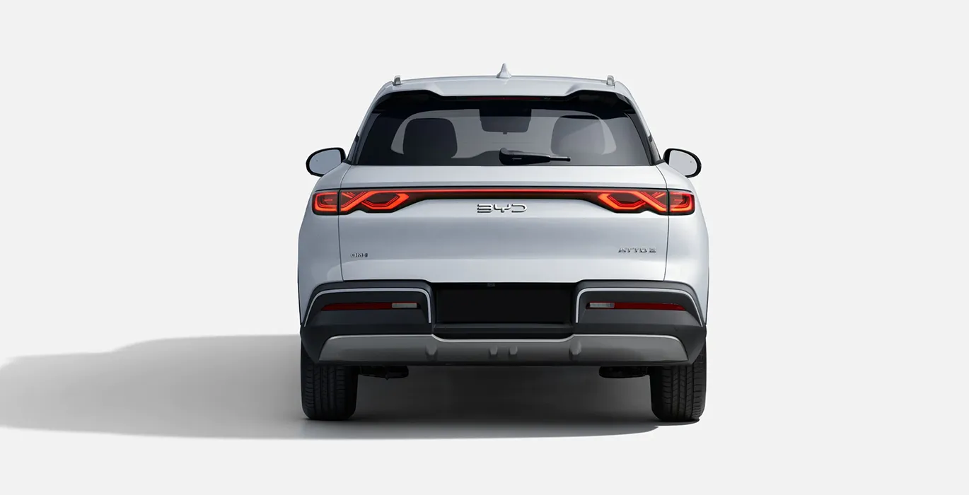 BYD ATTO 2 DM-i Active 2 BYD ATTO 2 DM i Active trasera blanco | Crazy Renting