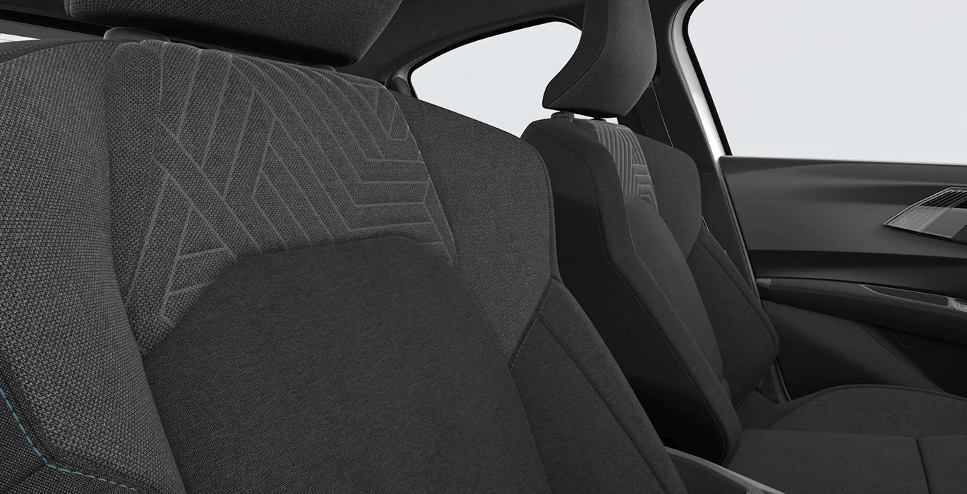 Renault Clio Evolution TCE 85kW (115CV) 6 Renault Clio Evolution TCE 85kW 115CV interior trasera | Crazy Renting