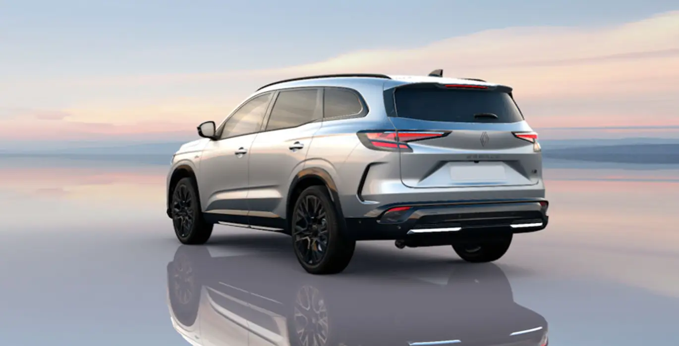 Renault Espace Espirit Alpine Full Hybrid E-Tech 146kW 7p 2 Renault Espace Espirit Alpine Full Hybrid E Tech 146kW 7p II trasera | Crazy Renting