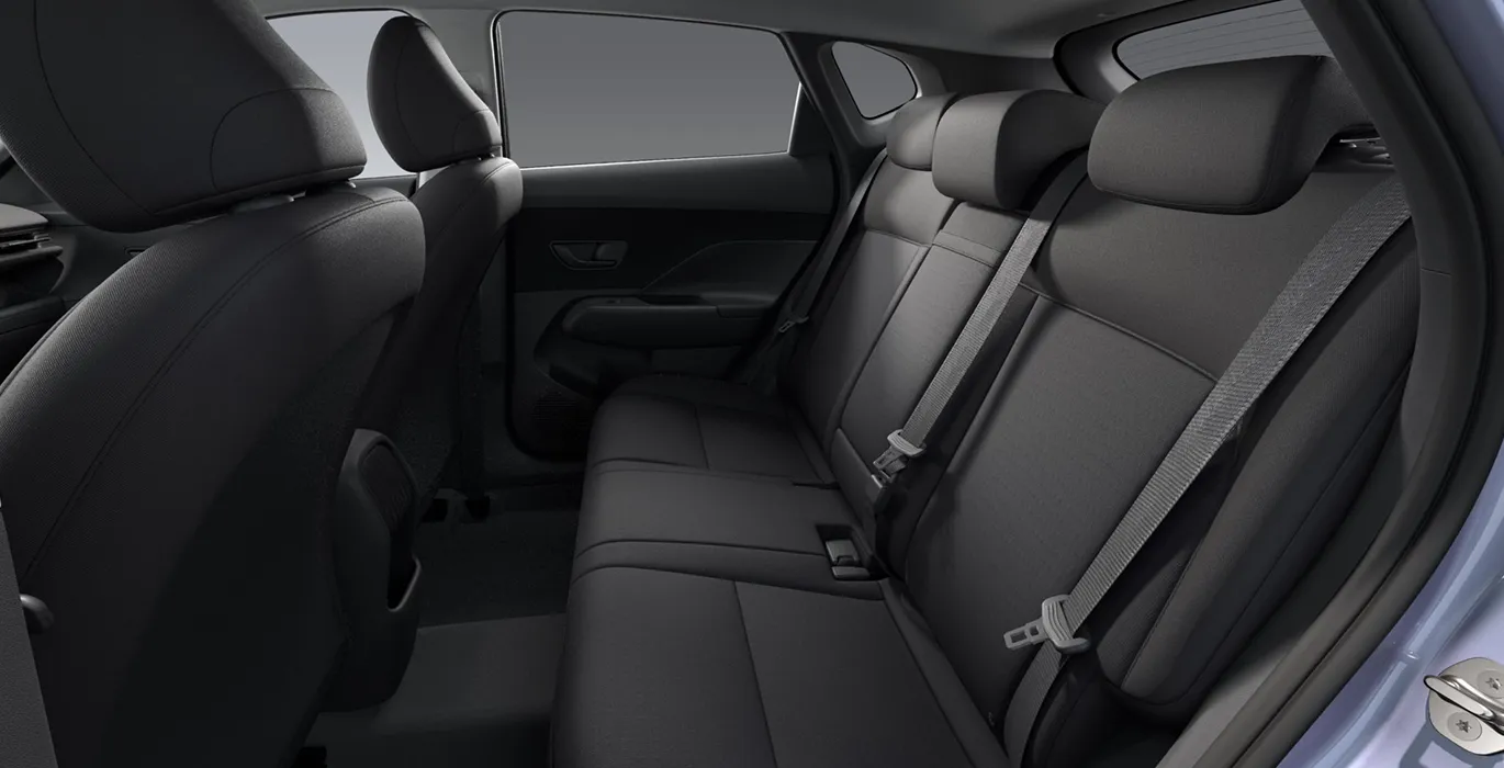 Hyundai Kona HEV 1.6GDI 138CV DT Maxx 6 Hyundai Kona HEV 1.6GDI 138CV DT Maxx interior trasera | Crazy Renting