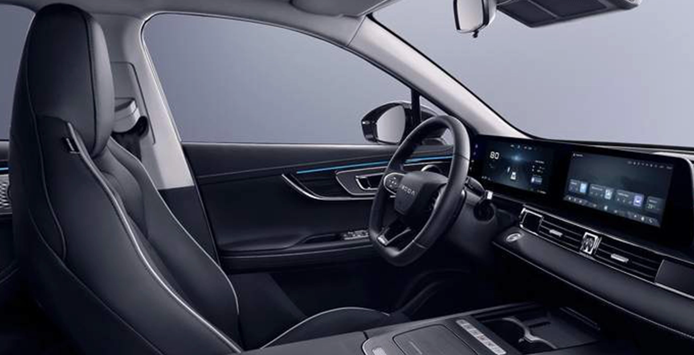 Omoda 5 EV 61kWh Pure 155kW 4 Omoda 5 EV 61kWh Pure 155kW interior delantera | Crazy Renting