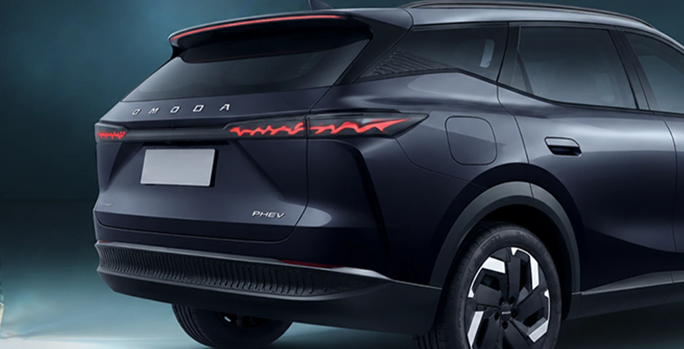 Omoda 7 1.5 TGDI PHEV Premium 279CV 2 Omoda 7 SHS P Premium 1.5 TGDI 1DHT 205kW FWD trasera | Crazy Renting