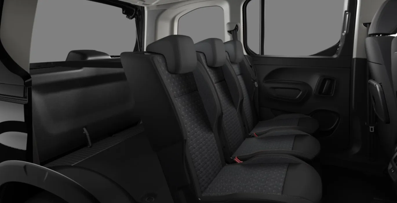 Peugeot Rifter 5P GT BlueHDi 130 EAT8 Standard 6 Peugeot Rifter 5P Rifter GT BlueHDi 130 EAT8 Standard interior trasera | Crazy Renting