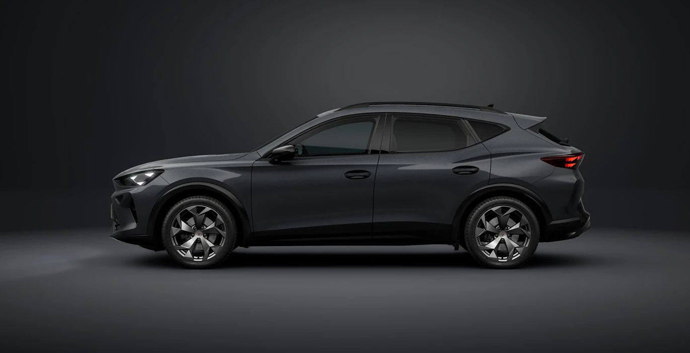 Cupra Formentor 1.5 TSI 110kW (150CV) GA 3 Cupra Formentor 1.5 ETSI 110kW 150CV DSG lateral gris | Crazy Renting