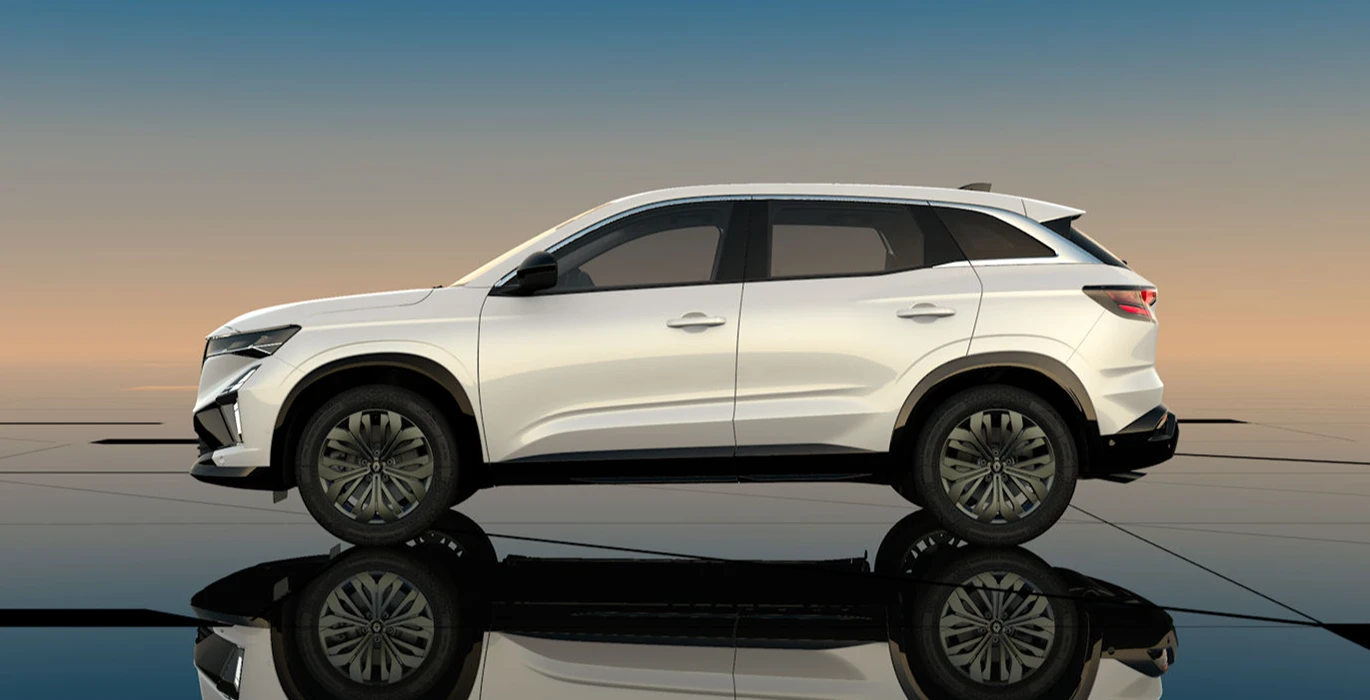 Renault Austral E-Tech Full Hybrid Evolution 147kW 3 RENAULT AUSTRAL E Tech Full Hybrid Evolution 147kW lateral blanco | Crazy Renting
