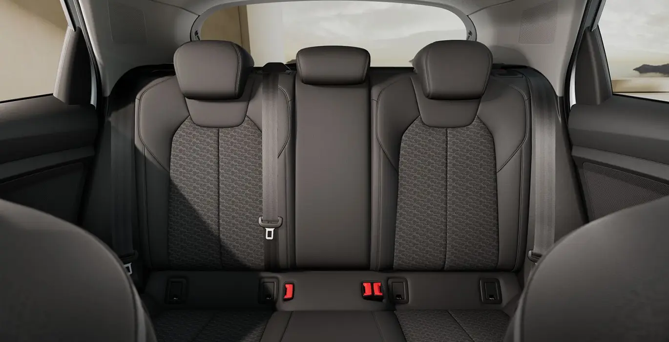 AUDI A1 Allstreet 30 TFSI II interior trasera | Crazy Renting