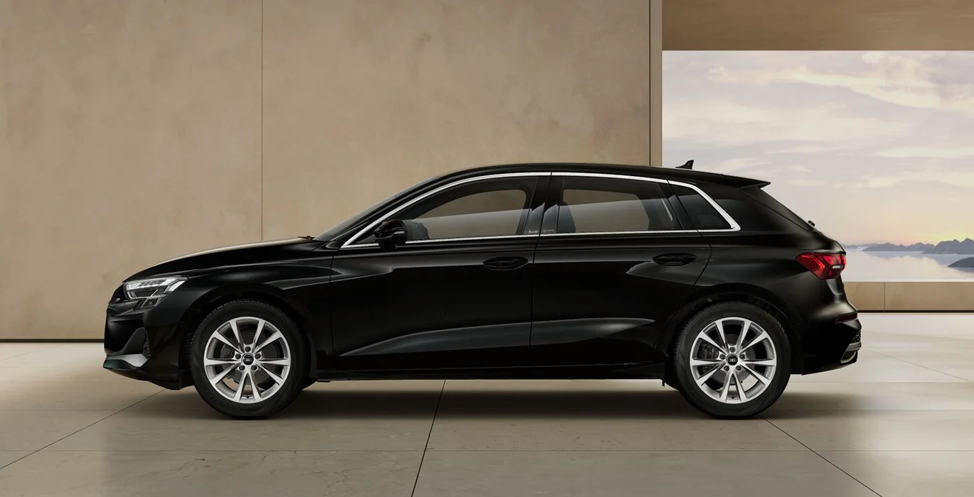 AUDI A3 Sportback 30 TFSI Advanced S tronic 3 AUDI A3 Sportback 30 TFSI Advanced S tronic lateral | Crazy Renting
