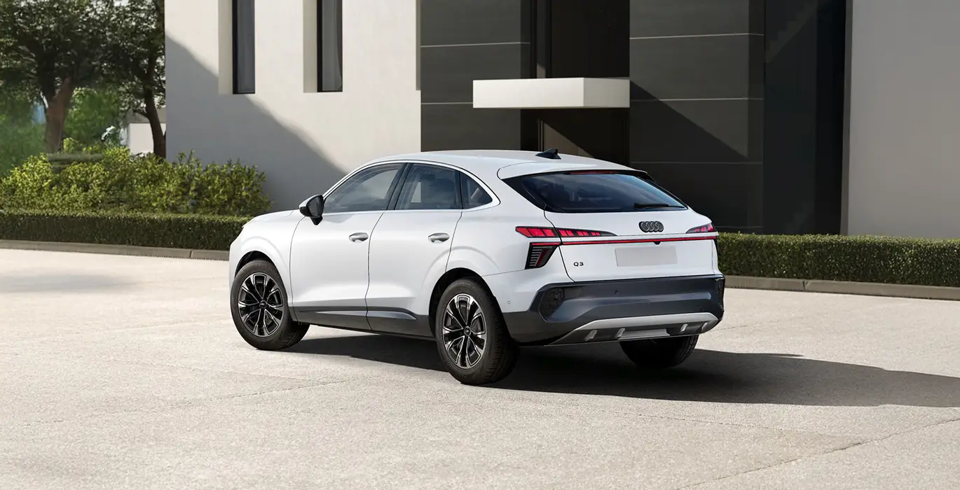 AUDI Q3 Sportback Advanced TDI 110kW S Tronic trasera blanco | Crazy Renting