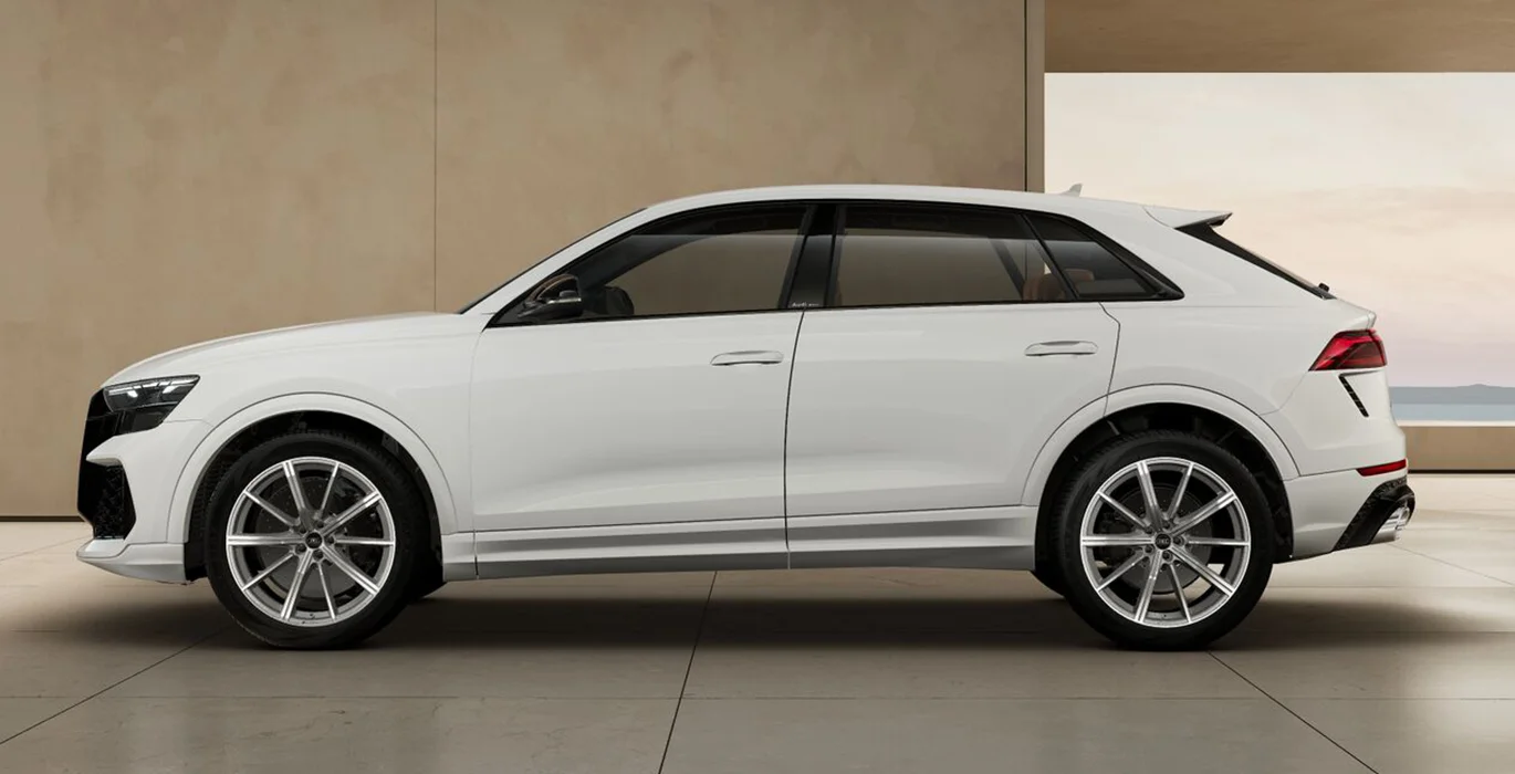 Audi RS Q8 441kW TipTronic lateral | Crazy Renting