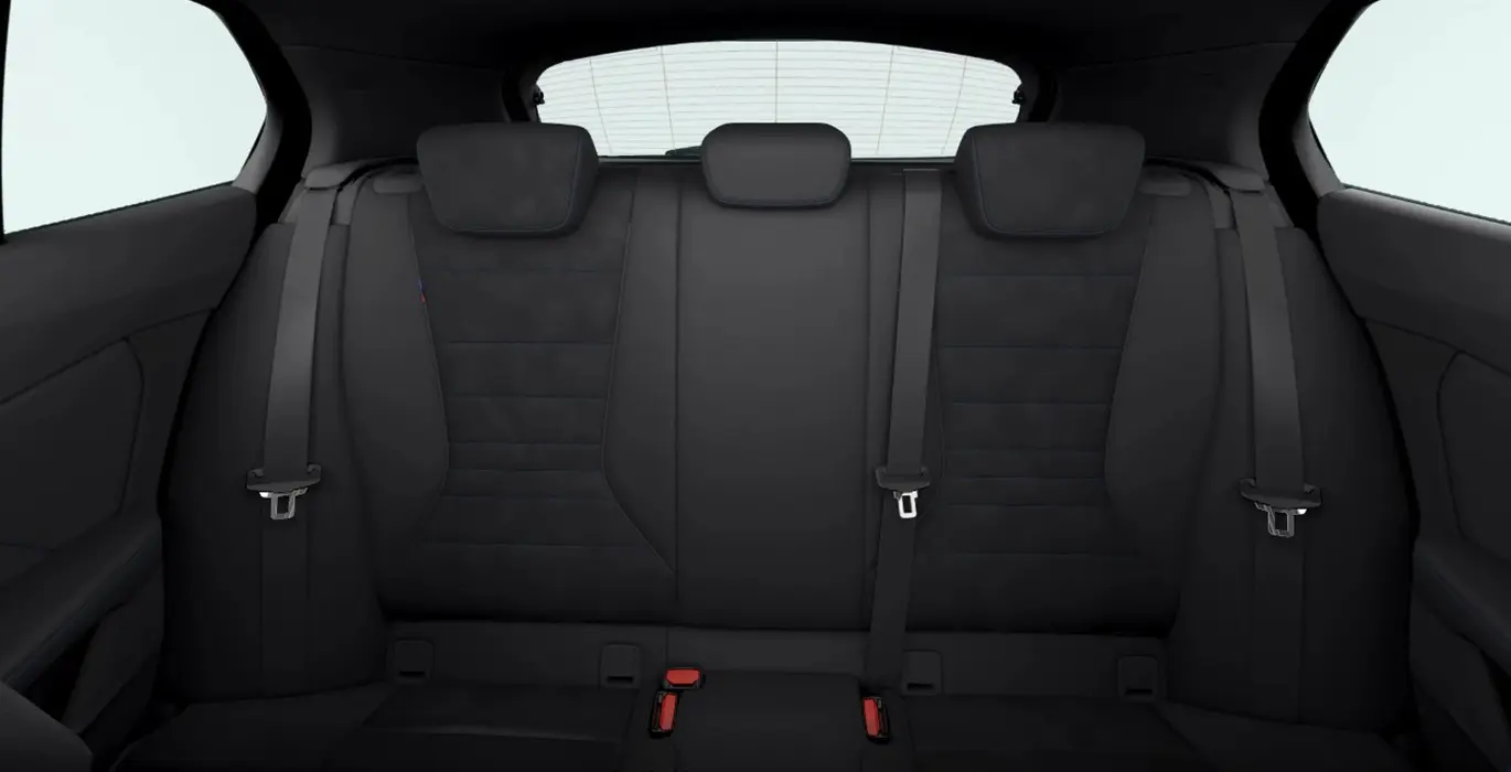 BMW Serie 1 118d interior trasera | Crazy Renting