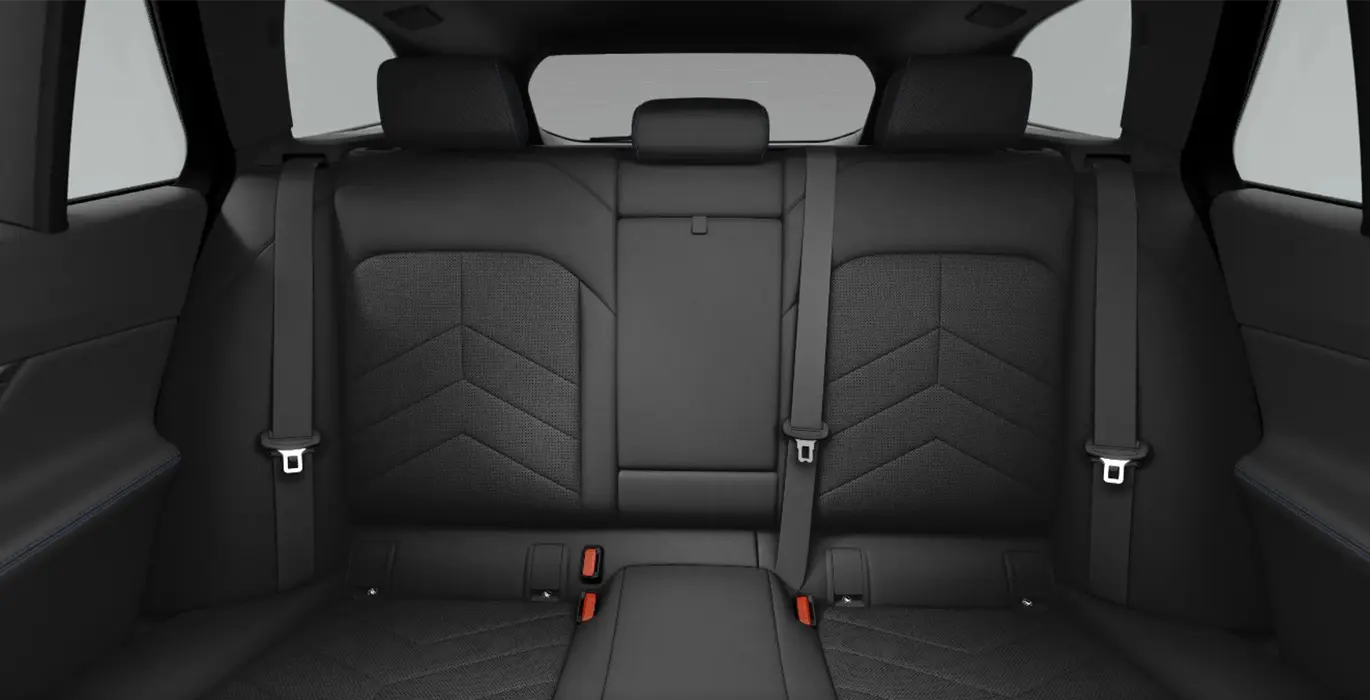 BMW Serie 5 520d Touring interior trasera | Crazy Renting