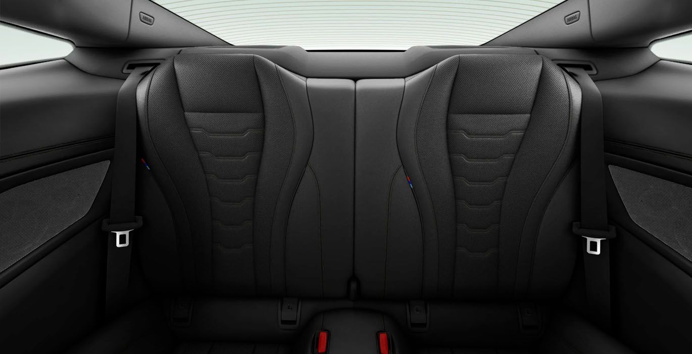 BMW Serie 8 840d xDrive M Sport interior trasera | Crazy Renting