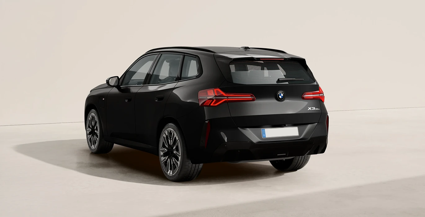 BMW X3 30e xDrive II trasera negro | Crazy Renting