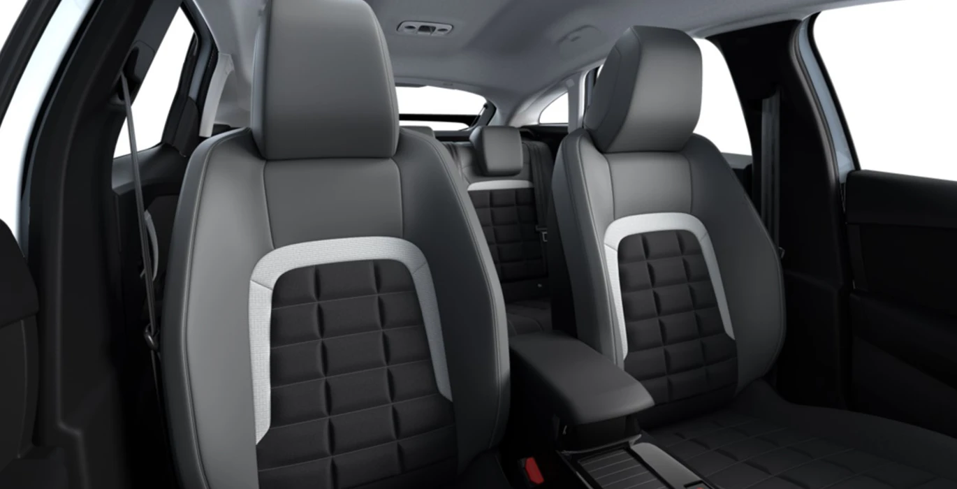 CITROEN C4 Hybrid145CV Business Edition 5 CITROEN C4 Hybrid145CV Business Edition interior trasera | Crazy Renting