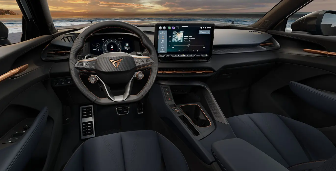 CUPRA Terramar 1.5 eTSI 110kW DSG interior delantera | Crazy Renting