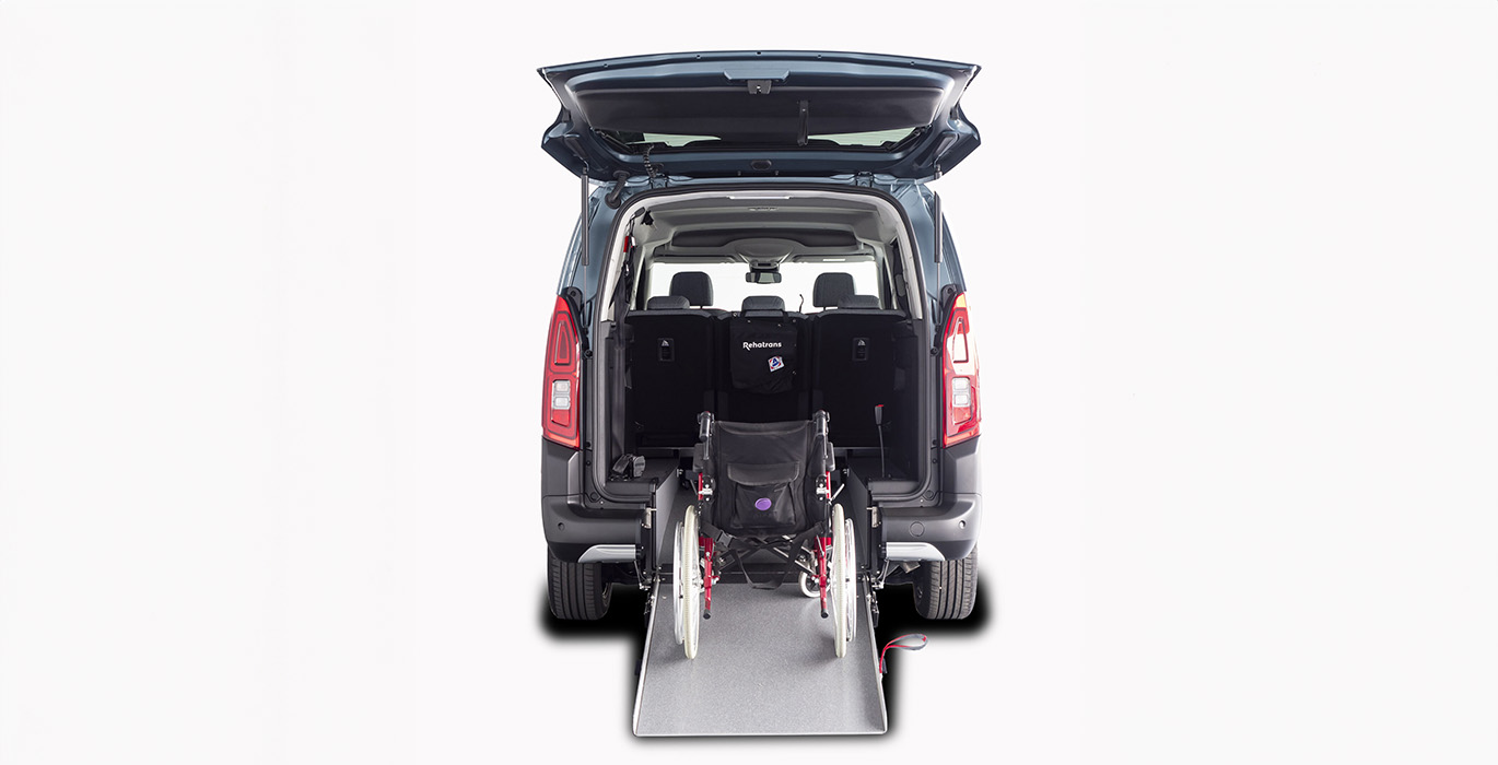 Citroen Berlingo Talla XL BlueHDi 100 YOU L2 N1 Adaptado 4 Citroen Berlingo Talla XL BlueHDi 100 YOU L2 N1 Adaptado trasera silla | Crazy Renting